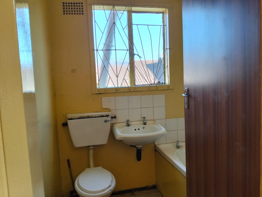 To Let 3 Bedroom Property for Rent in Mbuqu Eastern Cape